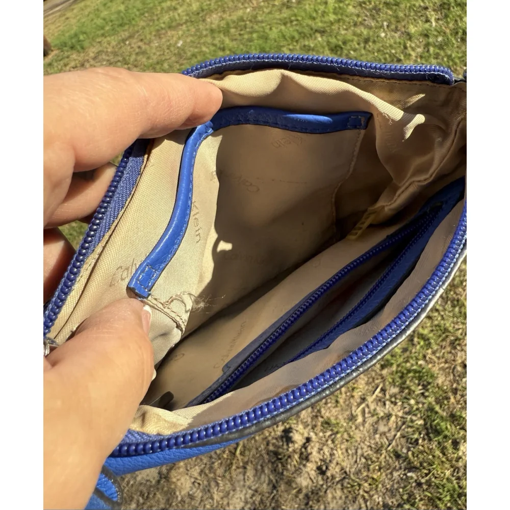 Calvin Klein Blue Pebbled Leather Crossbody Handbag Satchel Purse